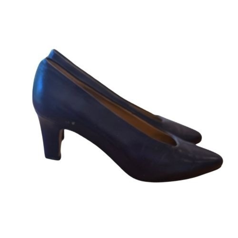 Jennifer Moore 5.5 Navy Blue Leather Pumps Mid Block Heel Vintage 90s Mismatch